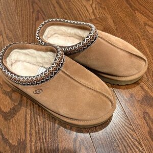 UGG Tasman slippers - chestnut - size 6